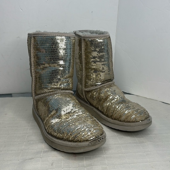 Ugg Classic Short Sequin Gold Glitter Sparkle Boots 3161 - Picture 1 of 10